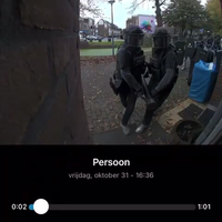 Politie komt rustig binnen