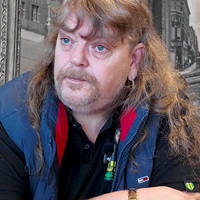 Leon loopt leeg 