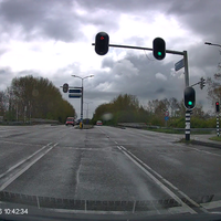 Ongeduldige mensen op de weg