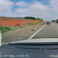 Renault Mégane vs vrachtwagen