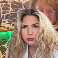 Meisje sloopt kudtreaguurders Pt II
