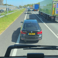 Opgefokte anabolen figuurtje zoekt ruzie