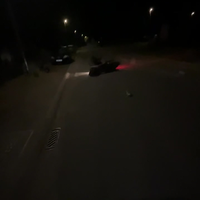 Bob maakt salto over scooter 