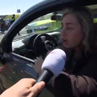Mevrouw is boos op de plisie