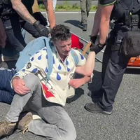 XR gekkies worden van A12 gehaald