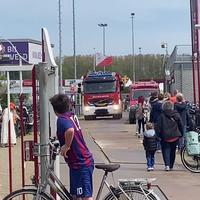 Brandweer rijdt spiegel eraf