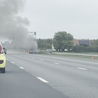 Auto in de fik richting Groningen 