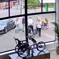 Don’t drink and drive in je dorp