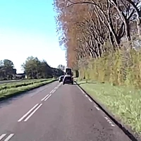 Even snel samen die trekker voorbij