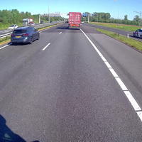 Chauffeur ff vergeten dat ie een aanhanger had