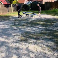 Dronken in de speeltuin