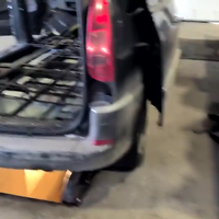 Hoeveel pakjes peuken kan een Wit-Rus in een Peugeot 807 verstoppen?