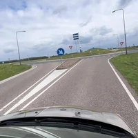 Auto over rontonde 