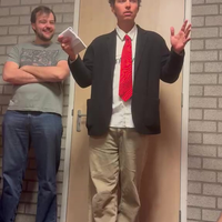 Coach geeft wedstrijdbespreking