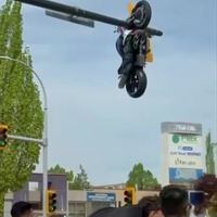 Can't park there, mate