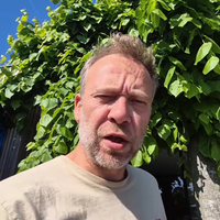Pleuris vogel ellende. Bijna hand eraf gebeten!