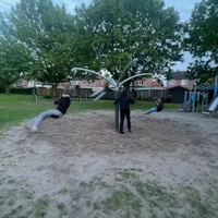 Vliegles in de speeltuin