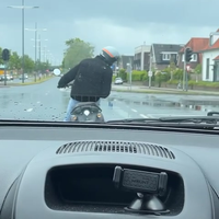 Na een zware avond op de scooter