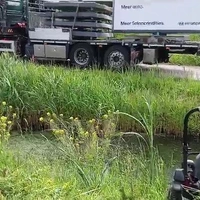 Dacht dat ie het kroos moest maaien, Koekkoek.