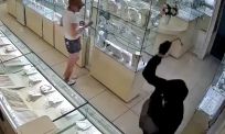 Smash-and-grab in Rusland duurt nog geen 10 seconden