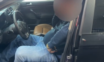 Klant belt zelf politie na ruzie bij tuningbedrijf… en wordt daarna gearresteerd
