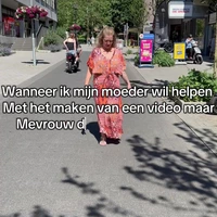 Vrouw valt in slomotion en verpest opname 