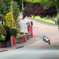 Brad Pitt's eerste Isle of Man TT