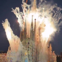 Sagrada Família met vuurwerkjes