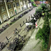 Groepje steelt scooter Amsterdam