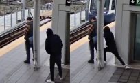 Man op haar na dood na duwactie op perron in Seattle
