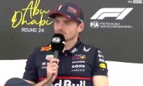 Verstappen laat journalist verwijderen na oude titelvraag: “Daar gaan we weer…”