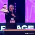 Cake als voorbeeld gebruikt door dominee Scott Thomas